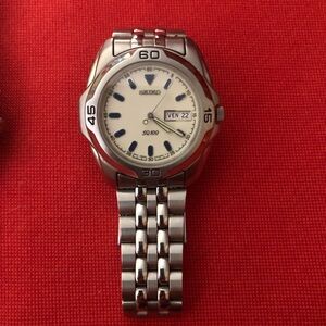 Seiko Watch SQ 100
